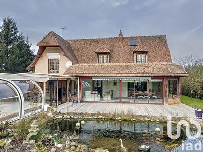 Maison - 214 m² - 4 pièces