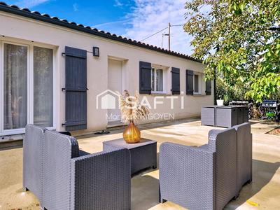 Maison - 90 m² - 5 pièces