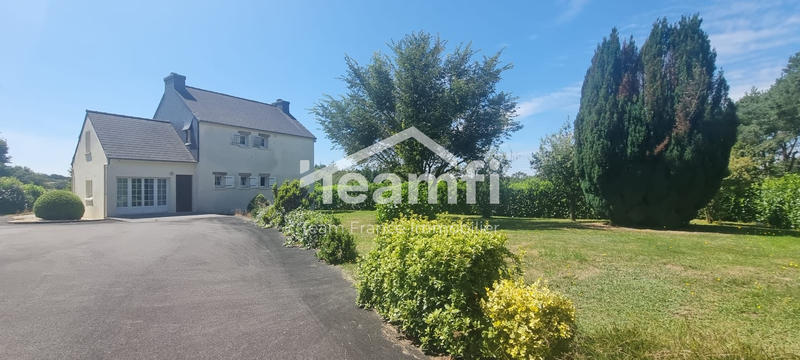 Maison - 143 m² - 7 pièces