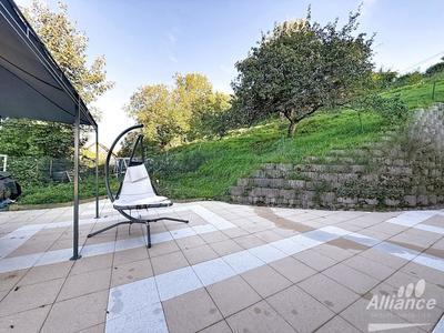 Maison - 222 m² - 9 pièces