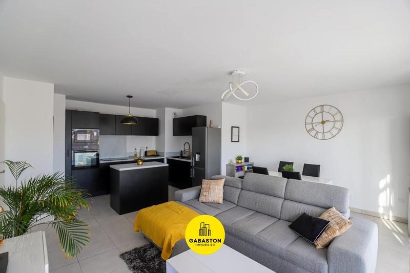 Appartement - 65 m² - 3 pièces