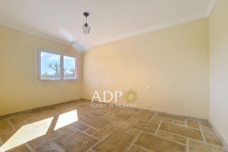 Appartement - 142 m² - 6 pièces