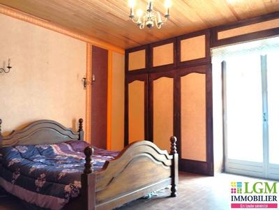 Maison - 102 m² - 5 pièces