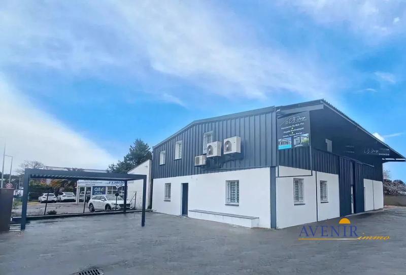 Bureau - 143 m² - 10 pièces