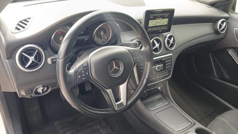Mercedes Classe Gla I 200 156 7g-Dct Intuition - Automatique