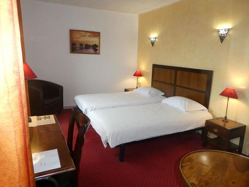 Maison - 576 m² - 19 pièces