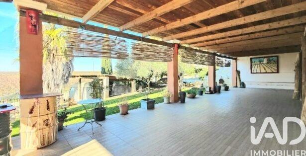 Maison - 552 m² - 11 pièces