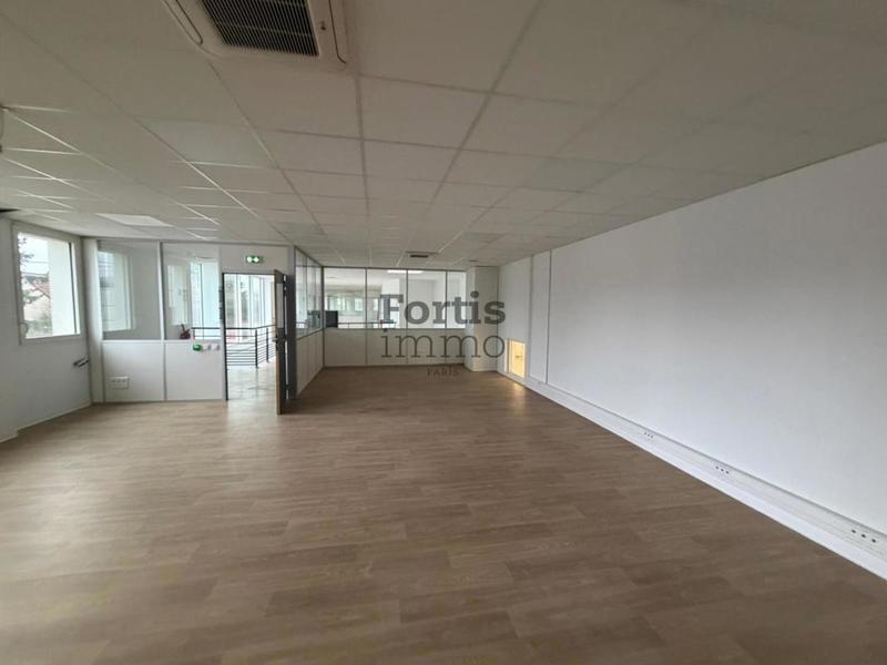 Bureau - 2 262 m²