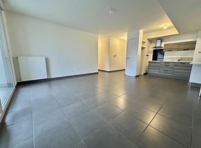 Appartement ancien - 62 m² - 1 pièce