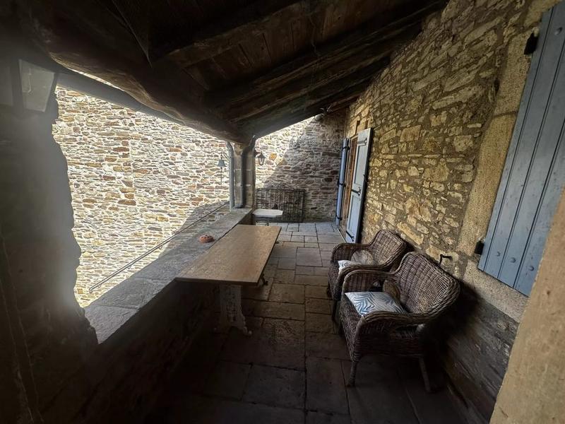 Maison de village - 224 m² - 9 pièces