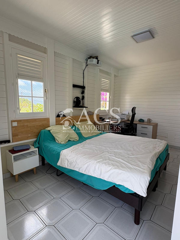 Maison - 87 m² - 4 pièces