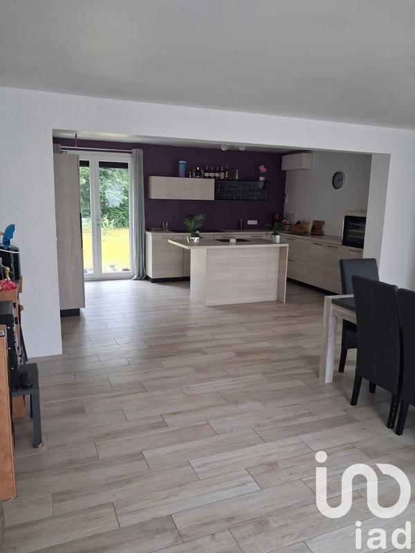 Maison - 215 m² - 7 pièces