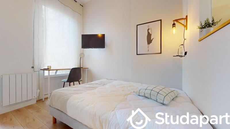 Chambre - 11 m² - 1 pièce