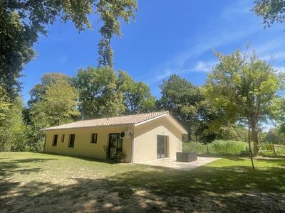 Maison - 96 m² - 4 pièces