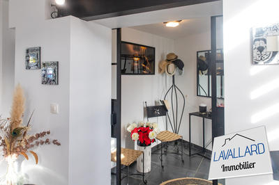 Maison - 260 m² - 10 pièces