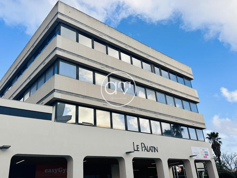 Local commercial - 38 m² - 4 pièces