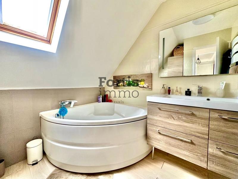 Maison - 105 m² - 5 pièces