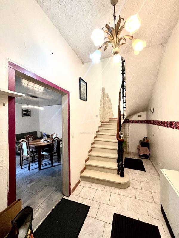 Maison - 90 m² - 4 pièces