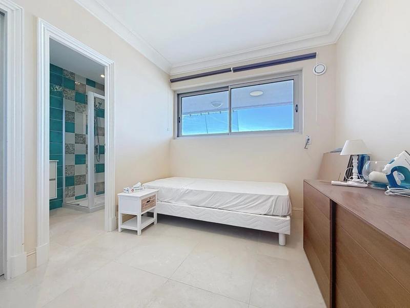 Appartement - 132 m² - 4 pièces