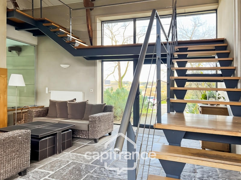 Propriété - 279 m² - 9 pièces