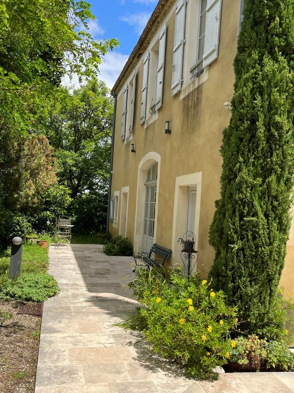 Château - 650 m² - 15 pièces