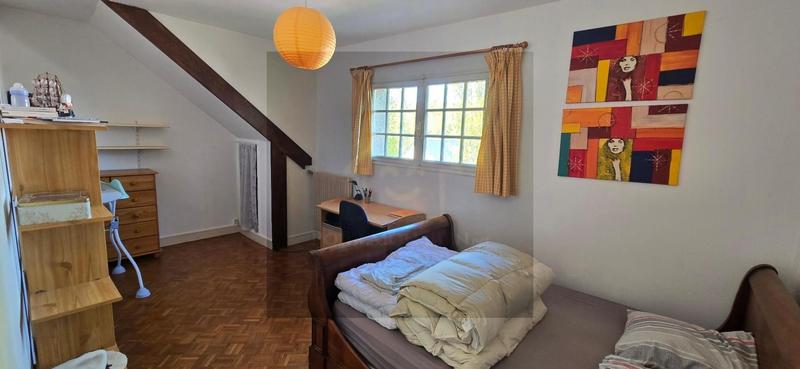 Propriété - 250 m² - 6 pièces