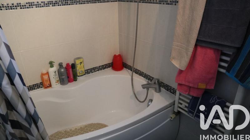 Maison - 92 m² - 5 pièces