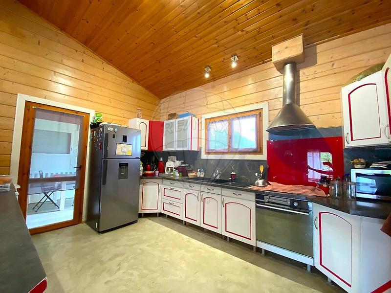 Maison - 122 m² - 5 pièces