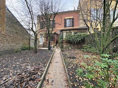 Maison - 105 m² - 4 pièces