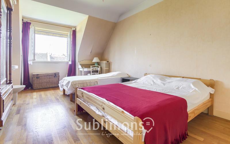 Maison traditionnelle - 125 m² - 5 pièces