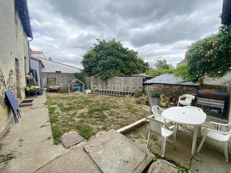 Maison de bourg - 100 m² - 3 pièces