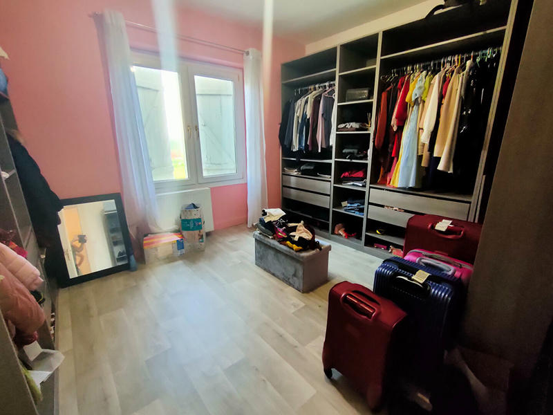 Maison - 300 m² - 8 pièces