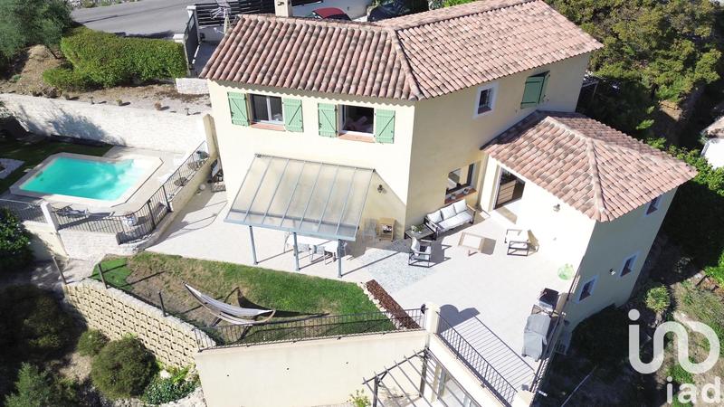 Maison - 170 m² - 6 pièces