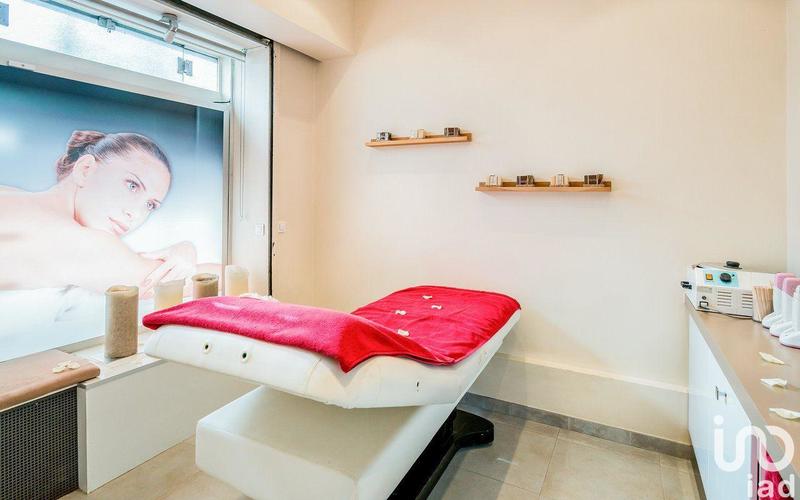 Local commercial - 64 m²