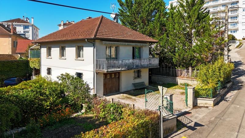 Maison - 132 m² - 6 pièces