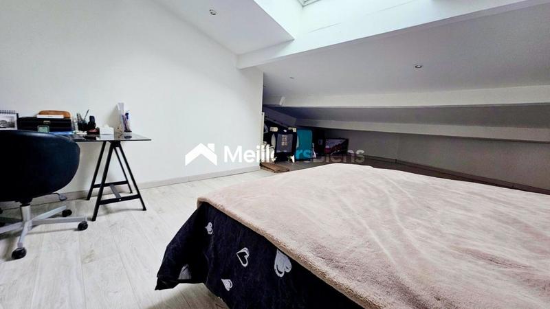 Maison - 204 m² - 7 pièces