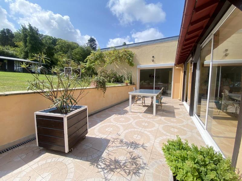 Maison - 167 m² - 6 pièces