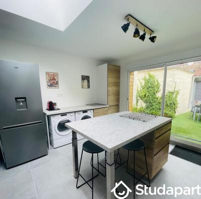 Chambre - 12 m² - 1 pièce