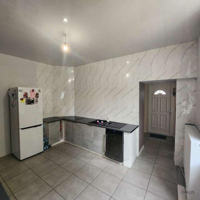 Maison - 86 m² - 4 pièces