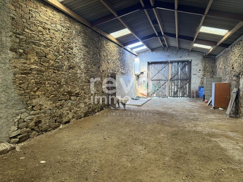 Grange - 296 m² - 3 pièces