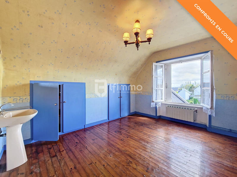 Maison - 182 m² - 8 pièces