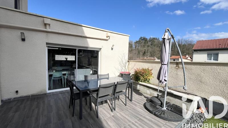 Maison - 137 m² - 6 pièces