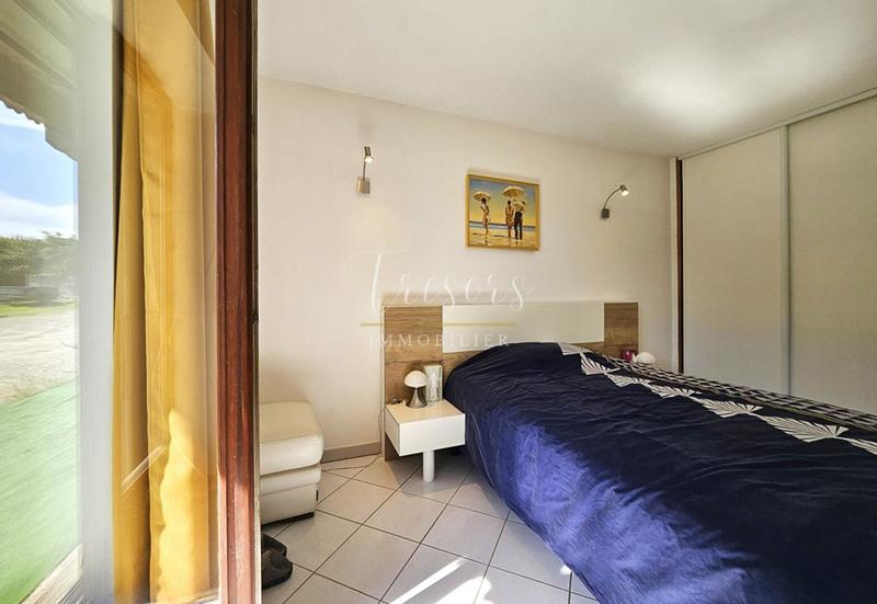 Maison - 328 m² - 8 pièces