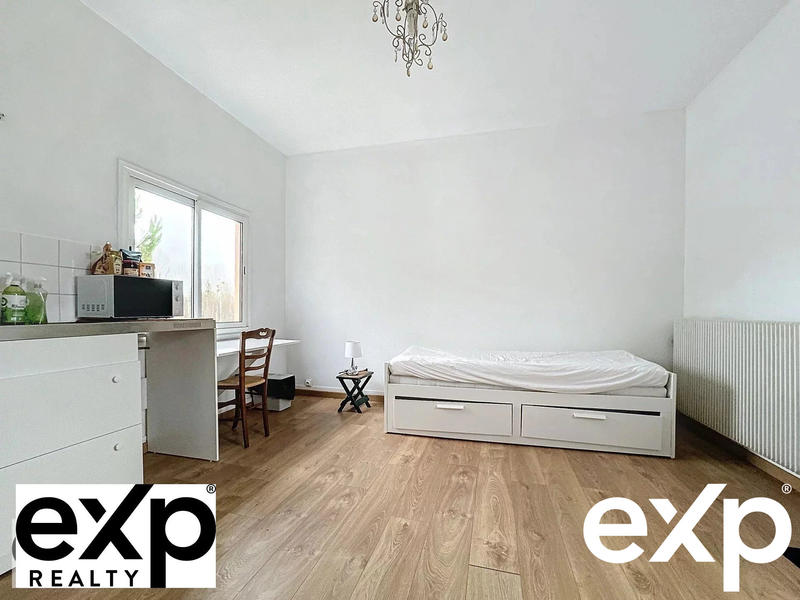 Maison - 240 m² - 7 pièces