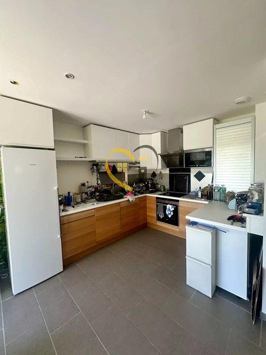 Maison - 147 m² - 6 pièces