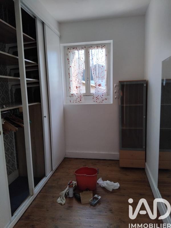 Maison - 180 m² - 9 pièces