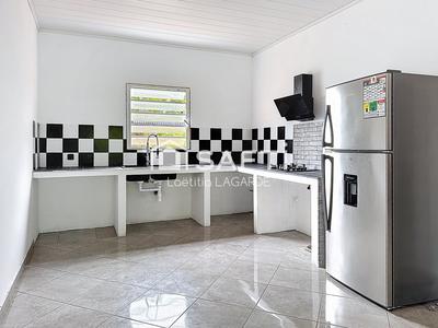 Maison - 83 m² - 4 pièces