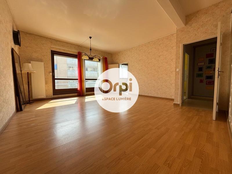 Appartement - 85 m² - 3 pièces