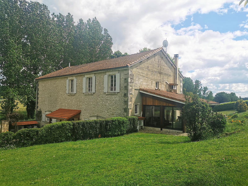 Maison de campagne - 292 m² - 9 pièces