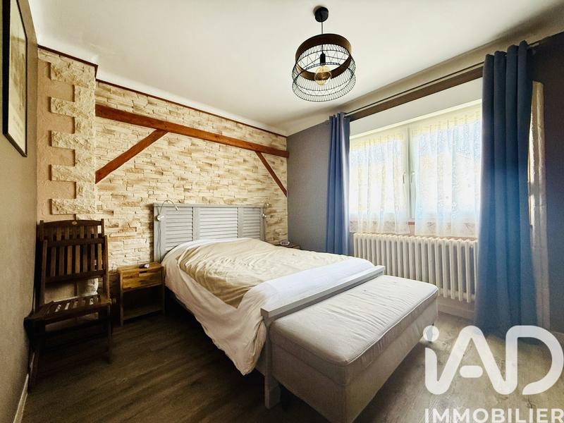 Maison - 95 m² - 5 pièces